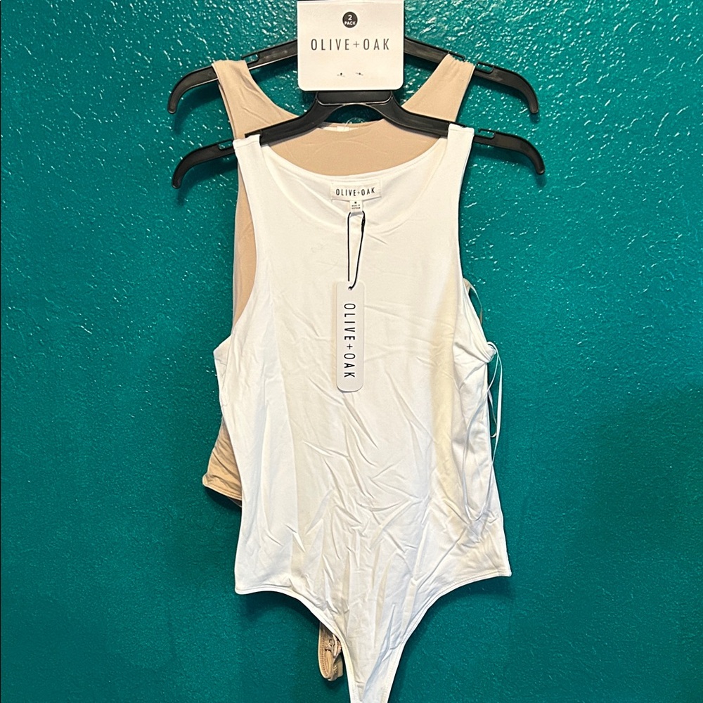 Olive & Oak 2pc bodysuit set New!